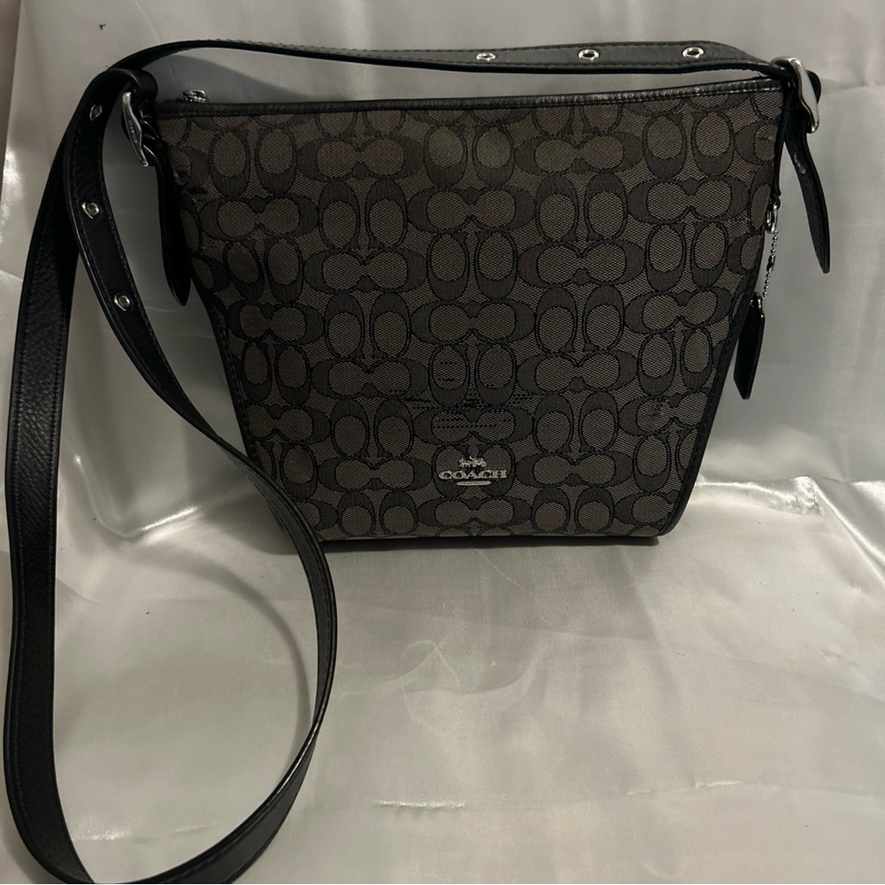 Shoulder bag - Picture 2 of 12
